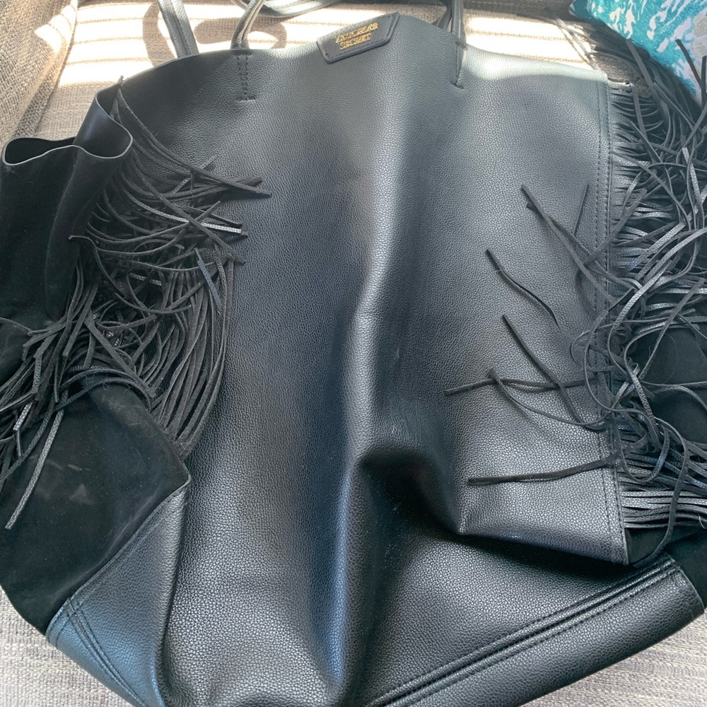 Like new without tags Victoria’s Secret tote bag